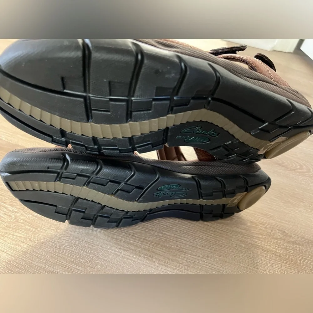 Clarks Active Air Men’s Sandals, Size 9 M, NWOT
